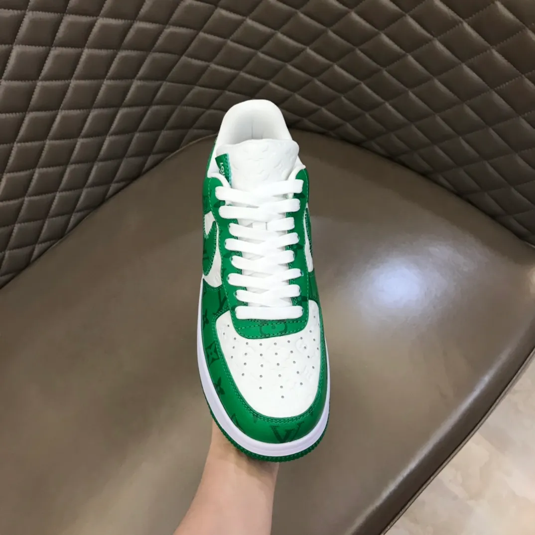 Men's shoes 💰p420 "*OUIS *UITTO*" x OFF-WHITE x Nike tripartite collaboration! Trendy and cool men's casual sports shoes with unrivaled color matching. The design idea basically continues the style of THE TEN. The Swoosh line and tongue label have a very familiar visual effect and are both fashionable and trendy! A must-have for fashionistas! The effect on your feet is absolutely stunning! Size: 38-45